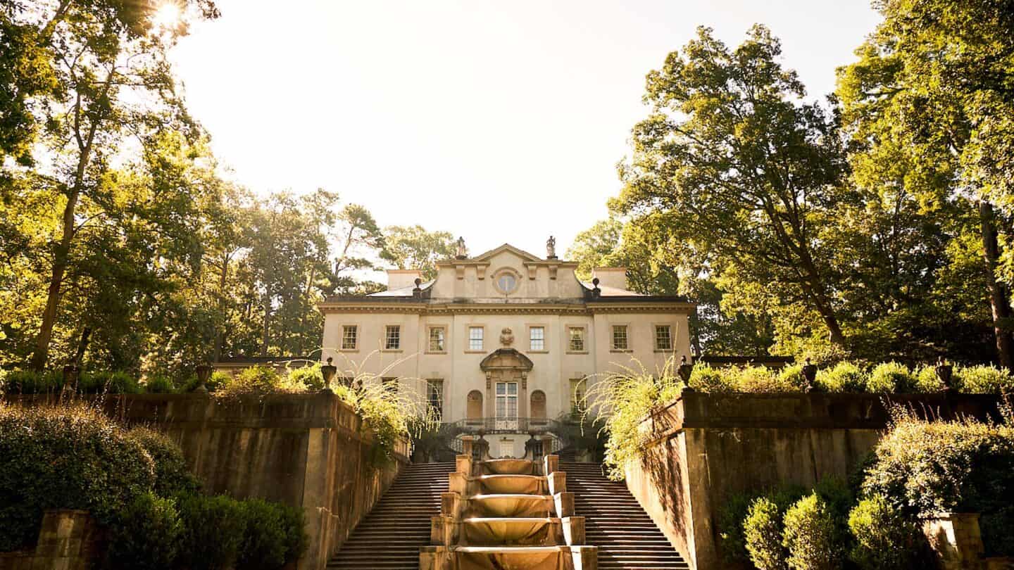 Swan House